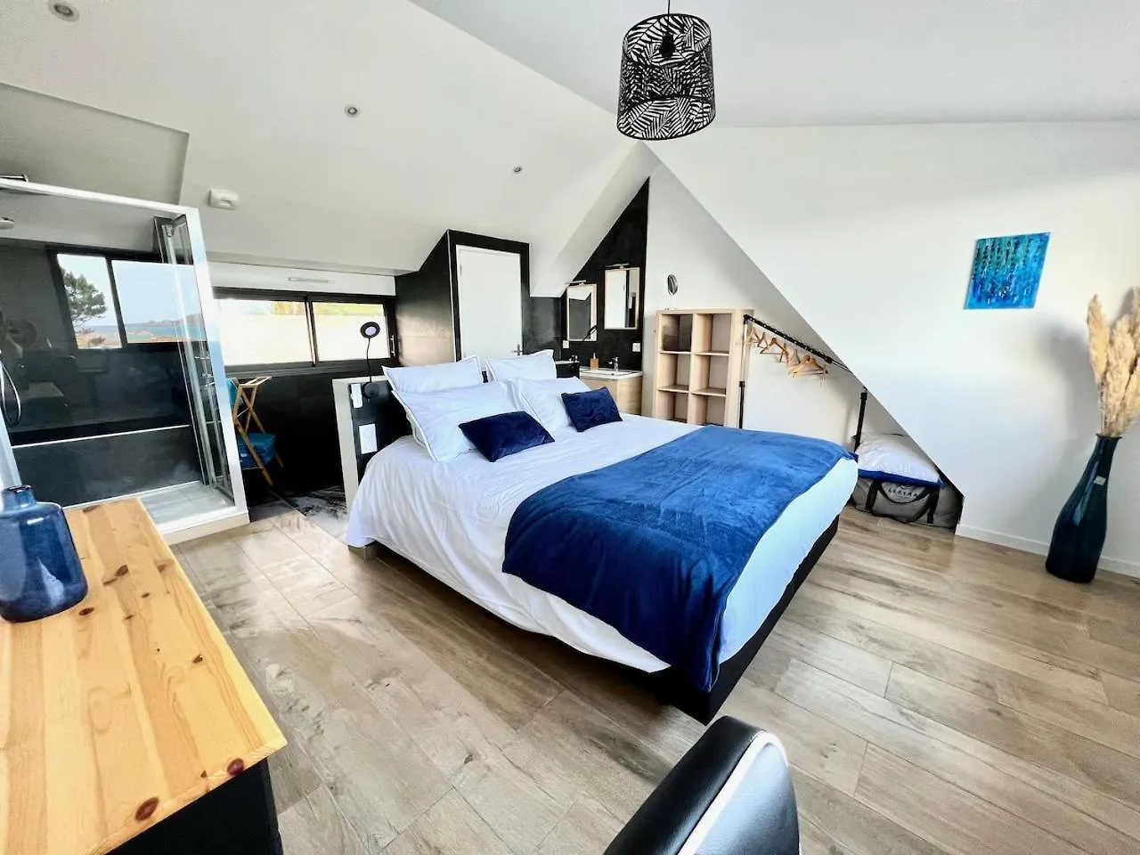 Nadia Residences De La Mer 